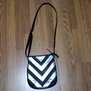 Womens crossbody bag purse black silver Chevron